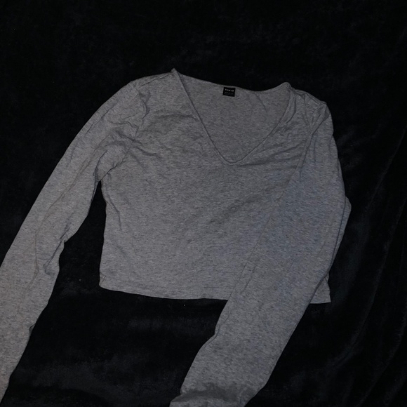 Grey long sleeve crop top - Picture 1 of 2